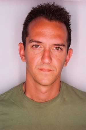 et billede af Sean Huze