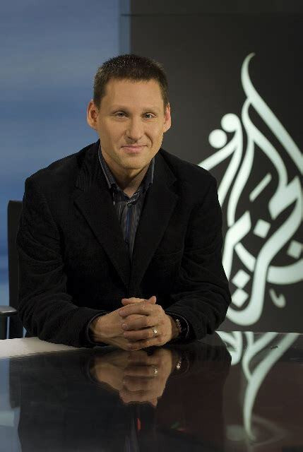 et billede af Avi Lewis