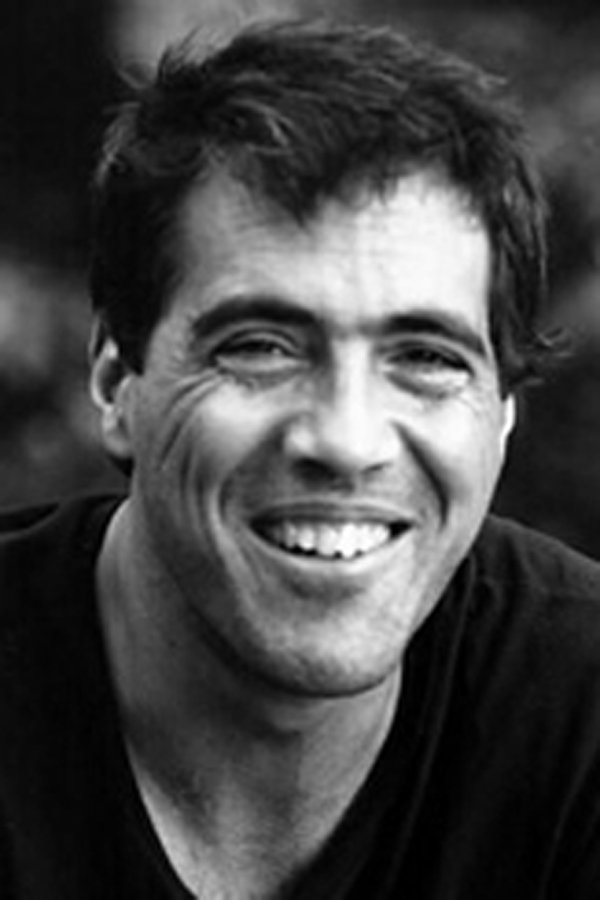 et billede af James Lyons