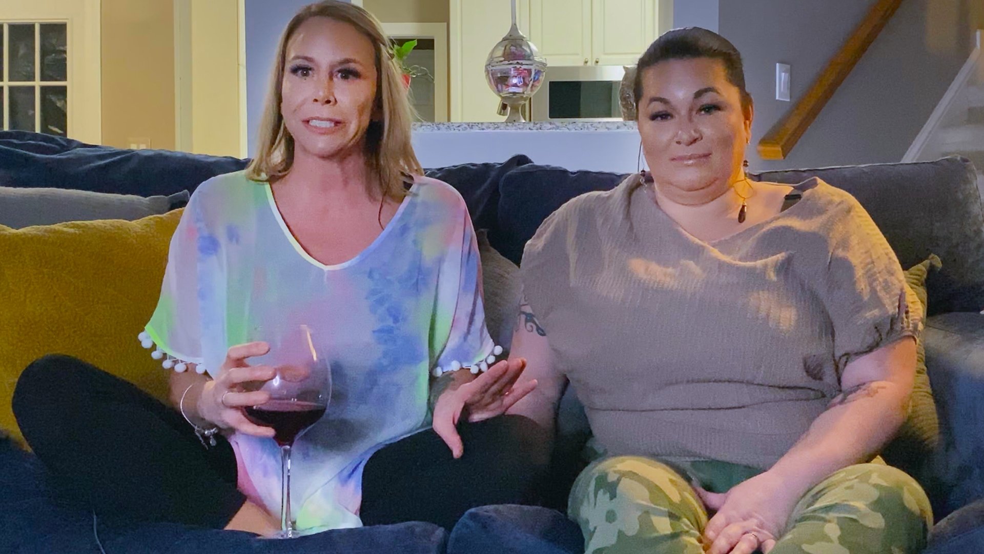 90 Day Fiancé: Pillow Talk S5E6 backdrop