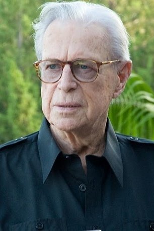 et billede af Arthur Rankin, Jr.