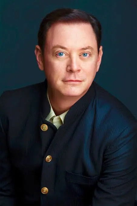 et billede af Andrew Solomon