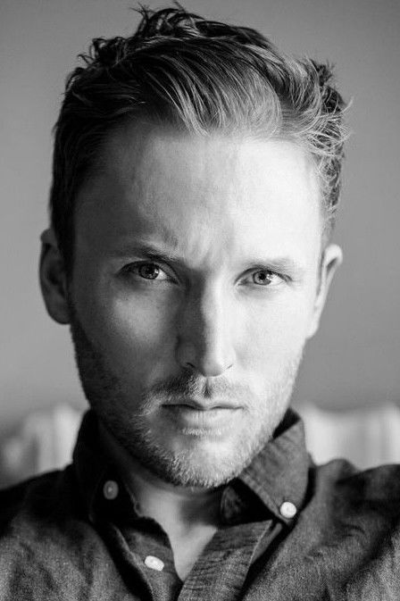 et billede af Joshua Close