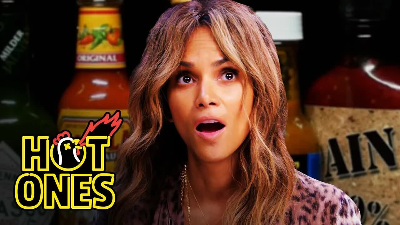 Hot Ones - Season 9 Episode 2 : Halle Berry Refuses to Lose to Spicy Wings