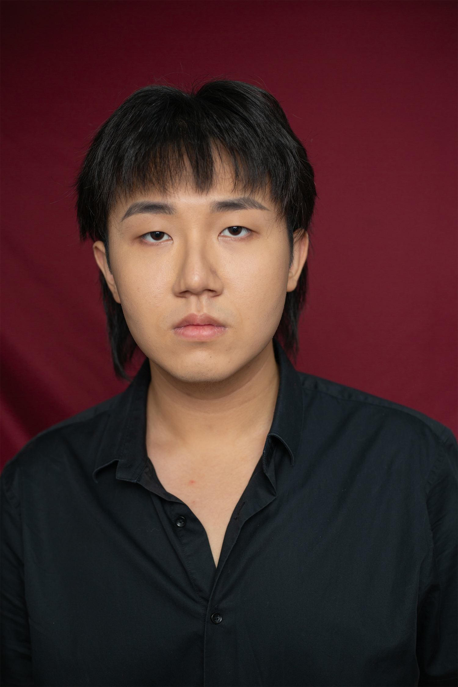 Qingshi Meng as The Detective
