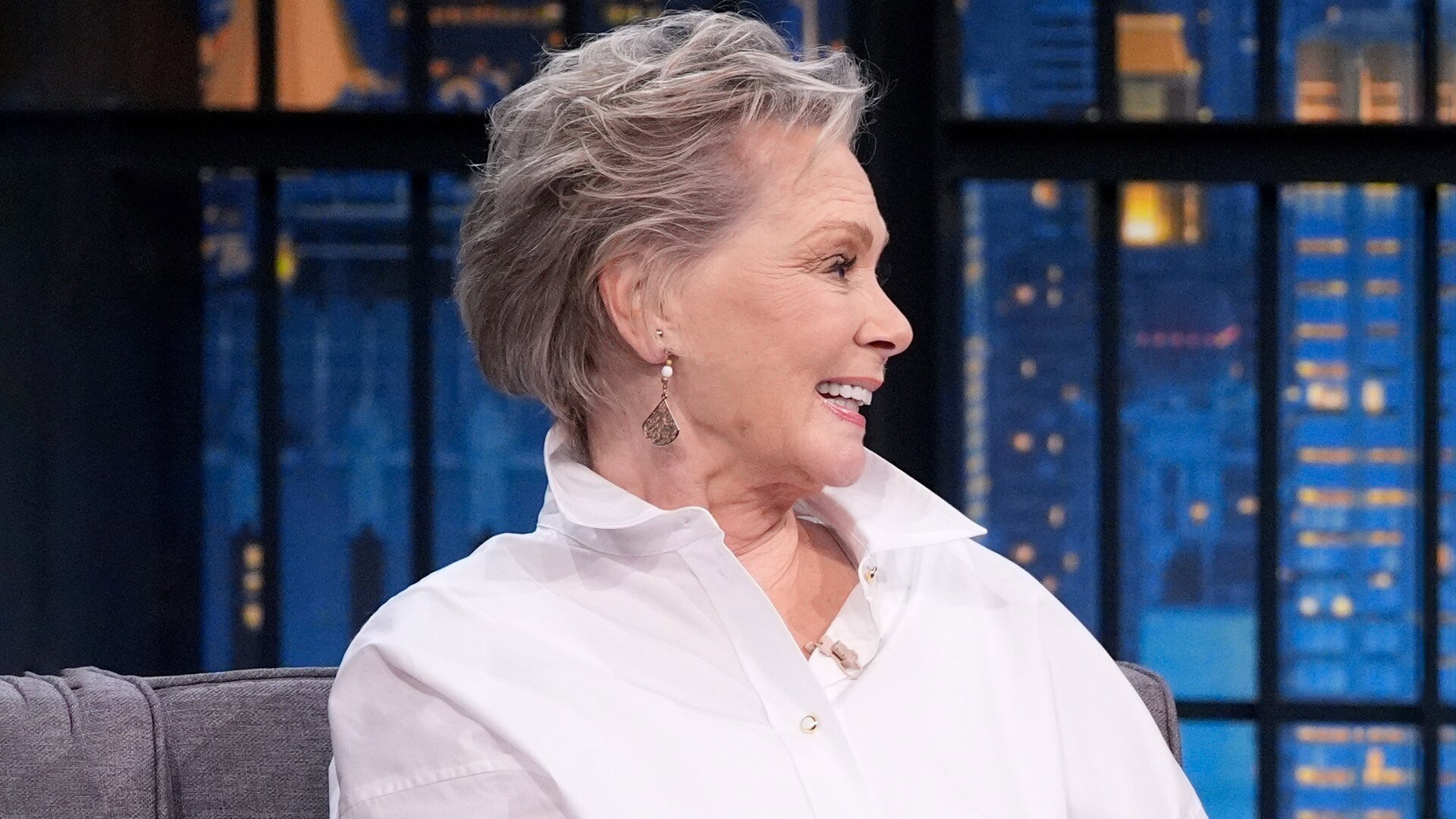 Late Night with Seth Meyers Season 12 :Episode 126  Jean Smart, Molly Gordon