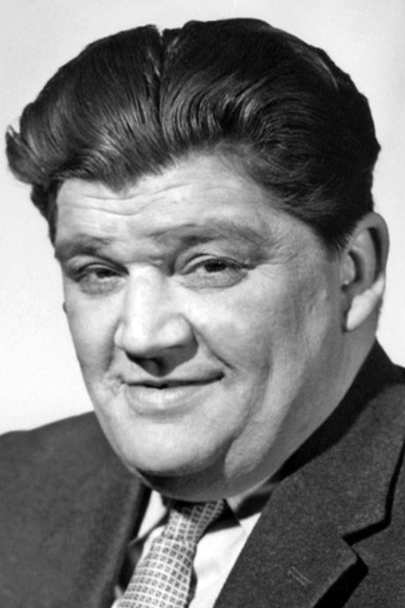 et billede af Denis Shaw