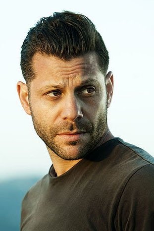 et billede af Anthony Mandler