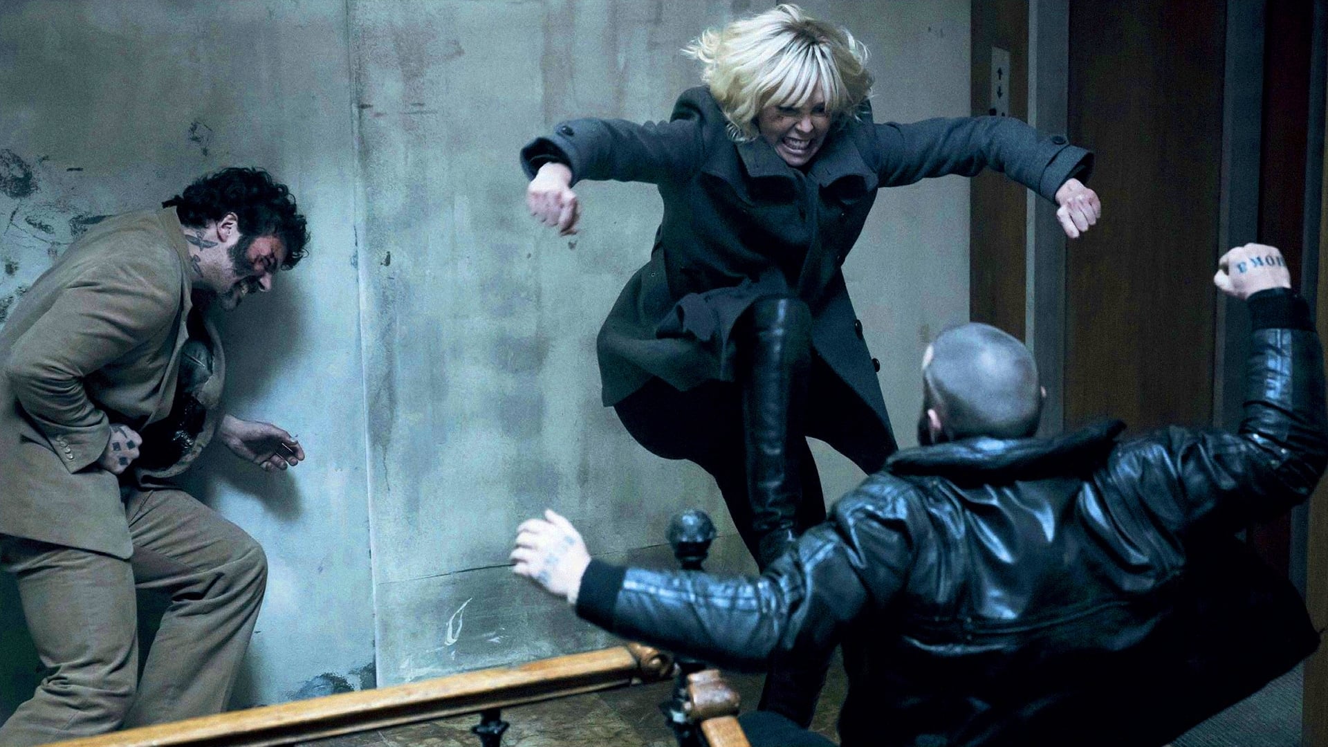 Atomic Blonde: Bez lítosti (2017)