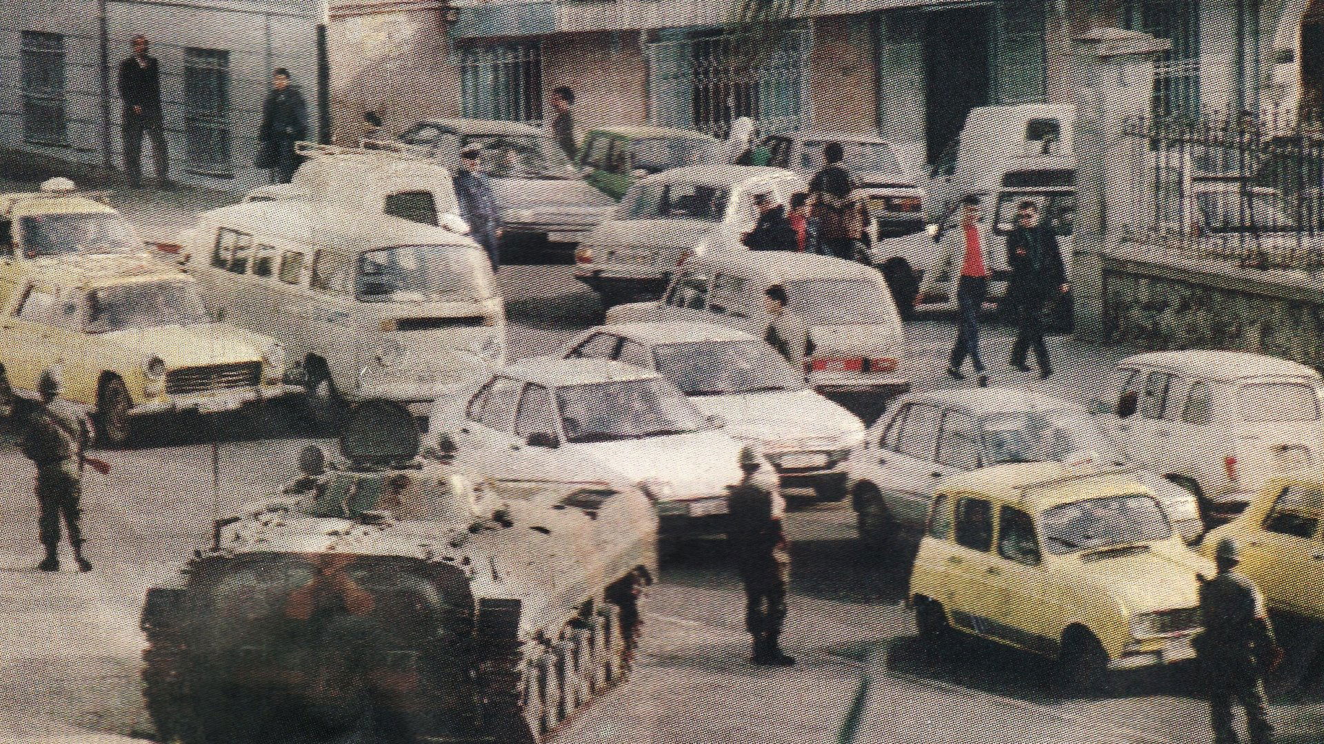 Algérie 1988-2000 : Autopsie d'une tragédie (2005)