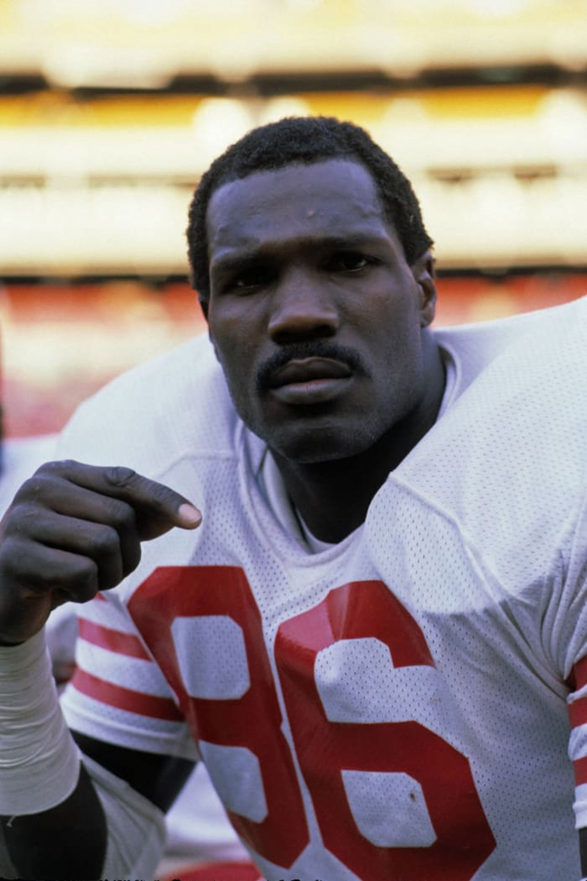 et billede af Charle Young