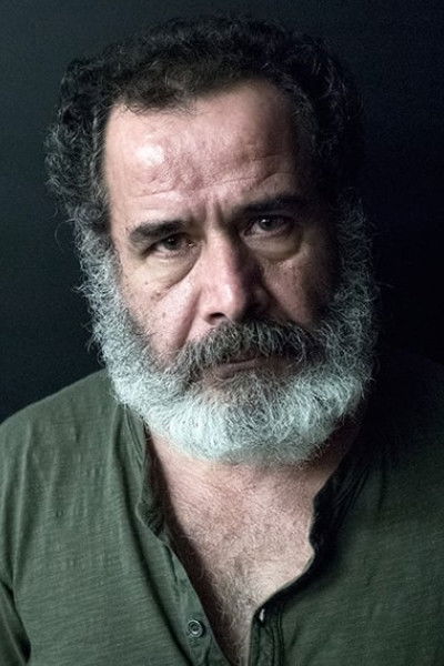 et billede af Thodoris Katsafados