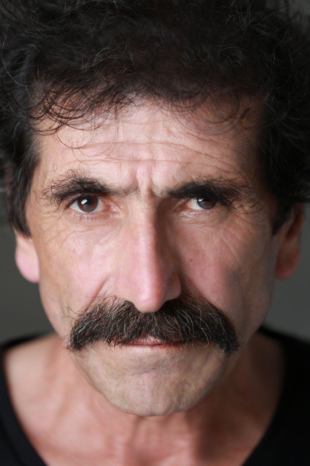 et billede af Yaşar Karakulak