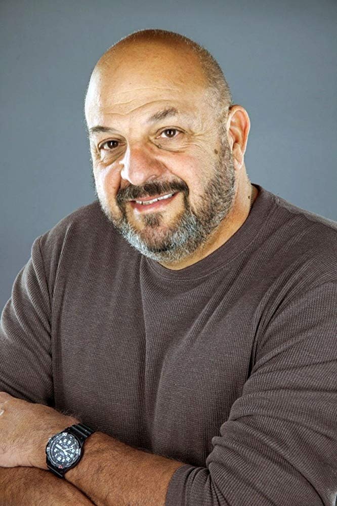 et billede af Allan A. Apone