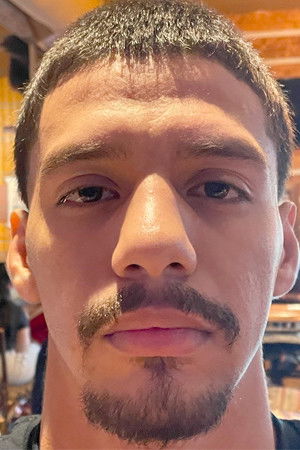 et billede af Eleazar Mendietta