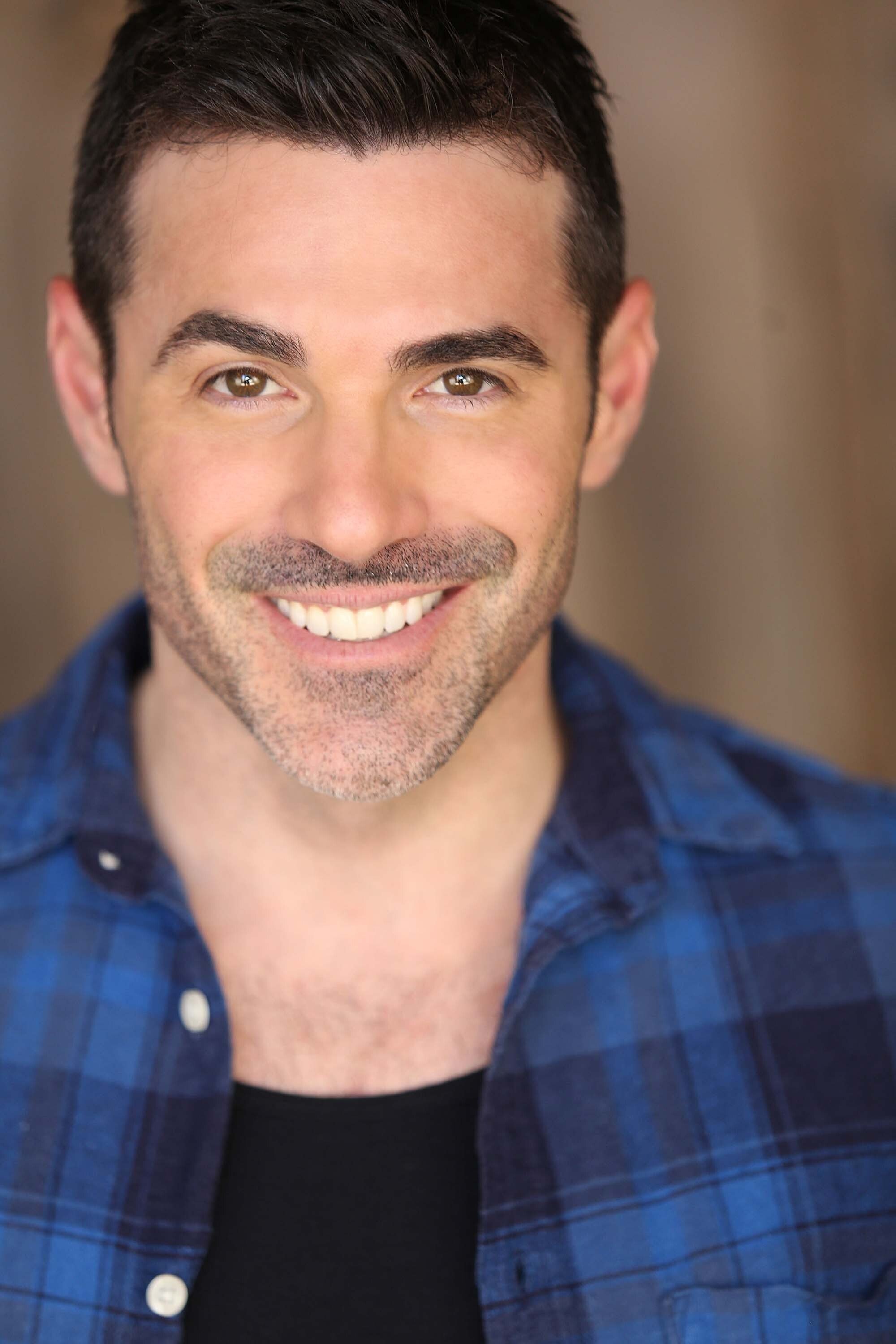 et billede af Josh Server