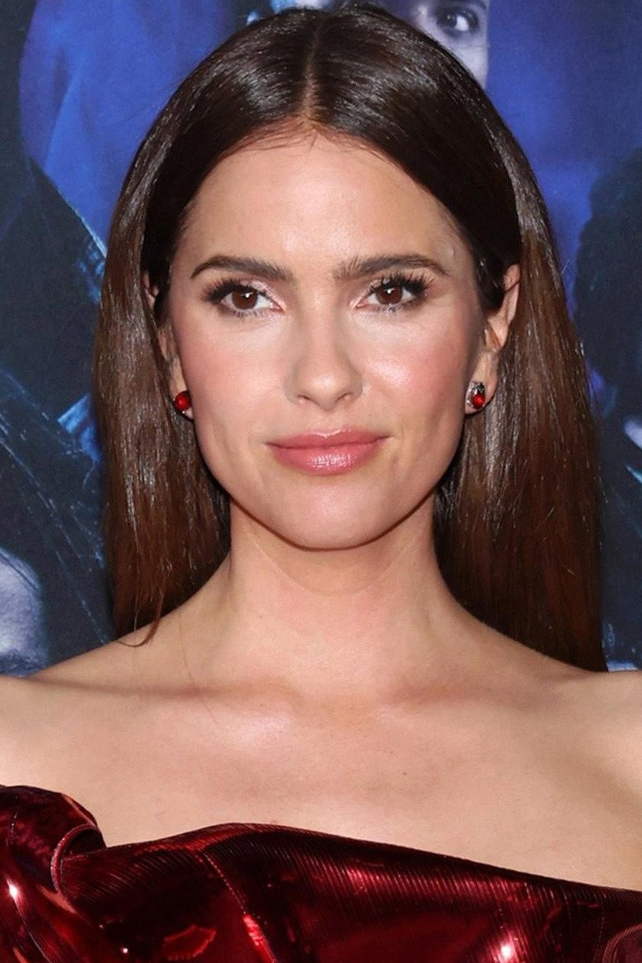 Shelley Hennig