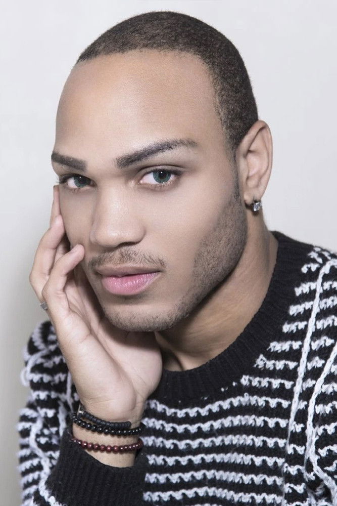 et billede af Bari Suzuki