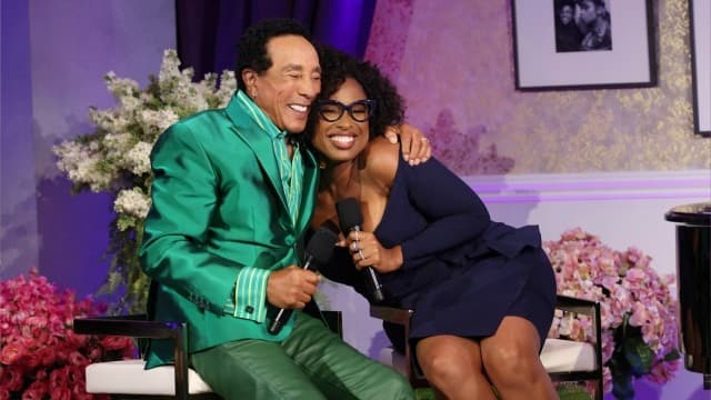 The Jennifer Hudson Show Season 2 :Episode 23  Smokey Robinson