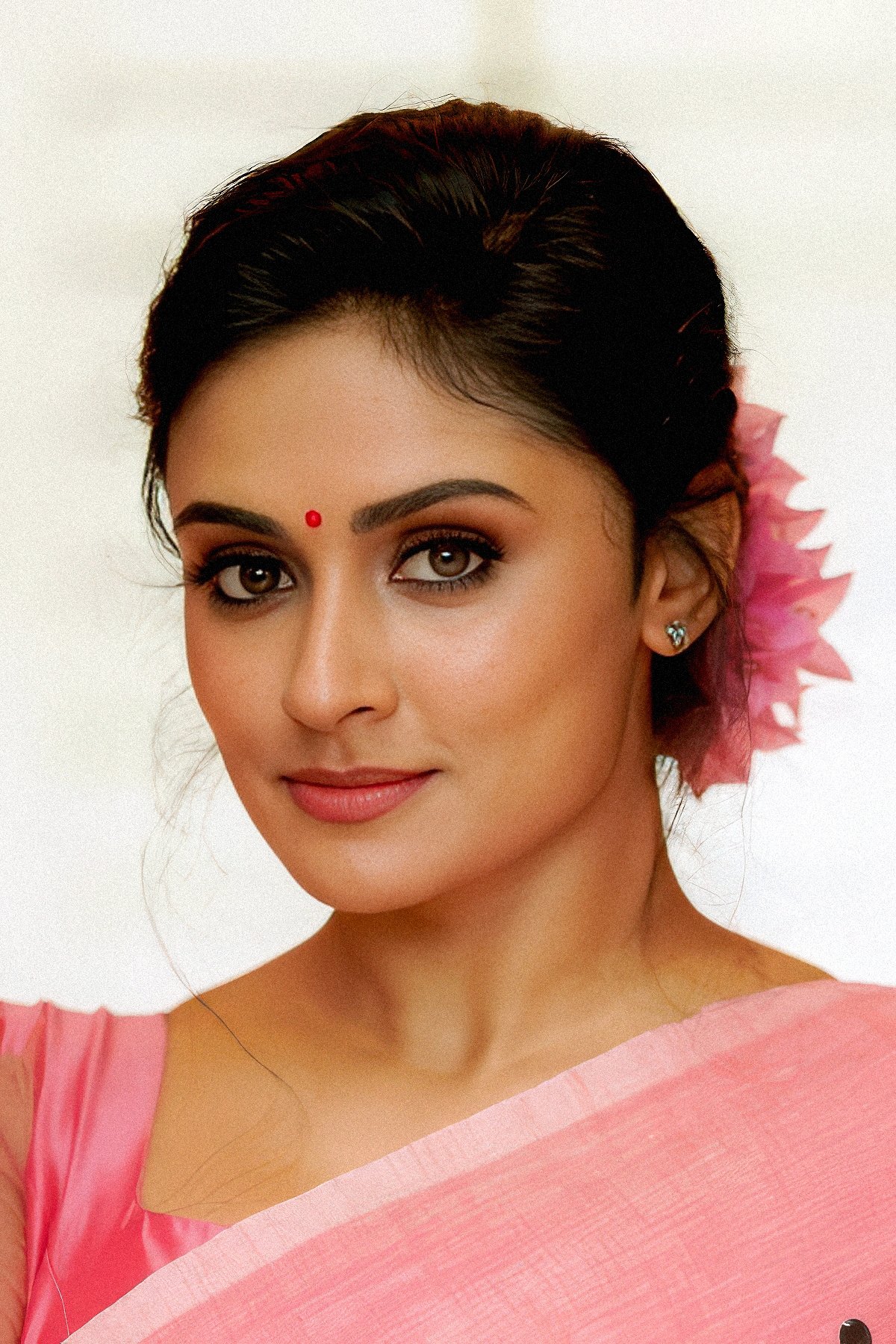 Profile image of Priyalaya, a notable actor/actress