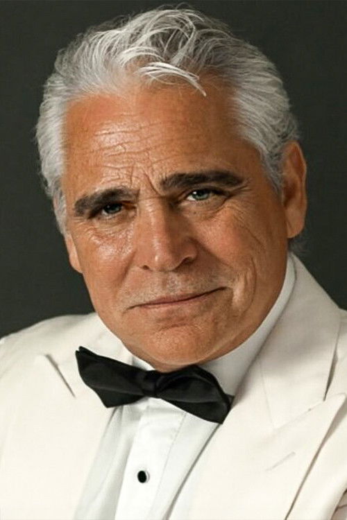 et billede af Tolga Savacı