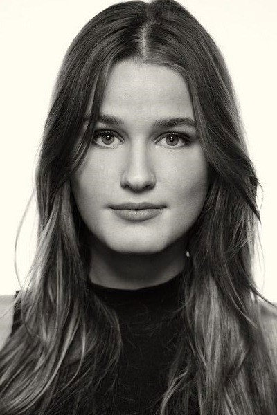 Neele Bronst