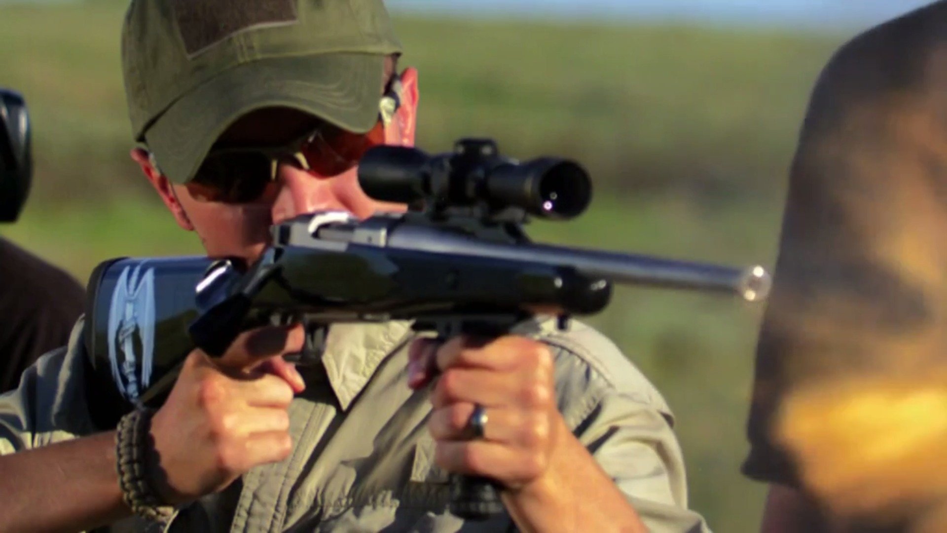 Wounded Vet Rifle/60s Icons