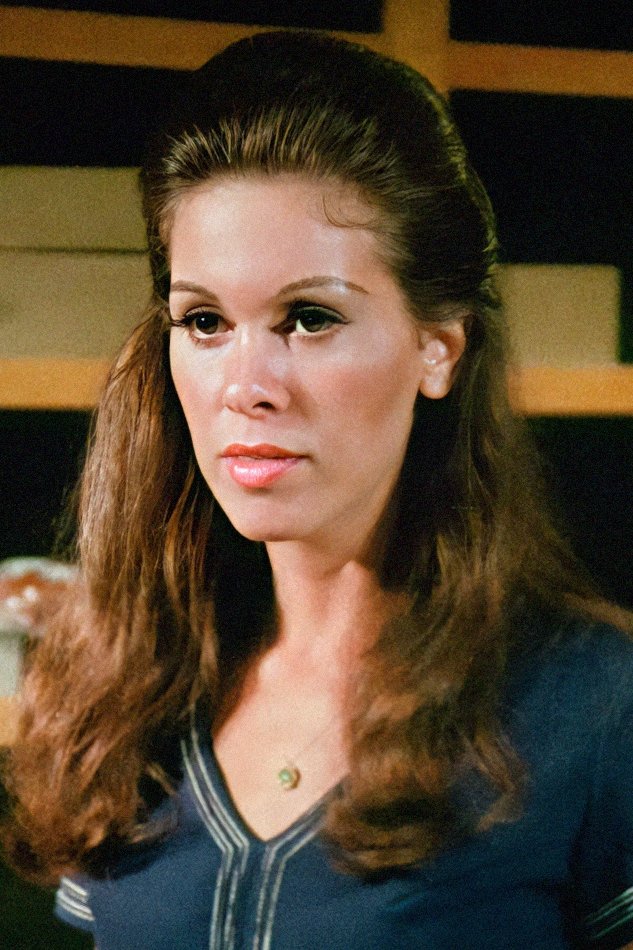 Elizabeth Marner-Brooks's picture in the cast