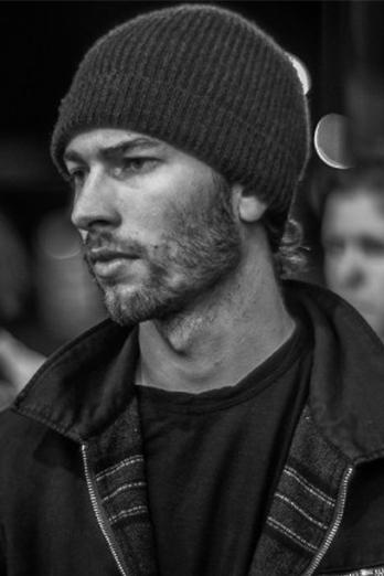 et billede af Eli Snyder