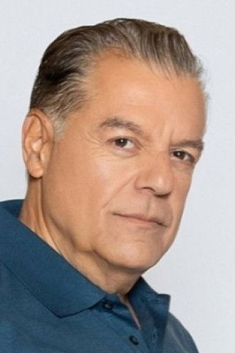 et billede af Charis Sozos