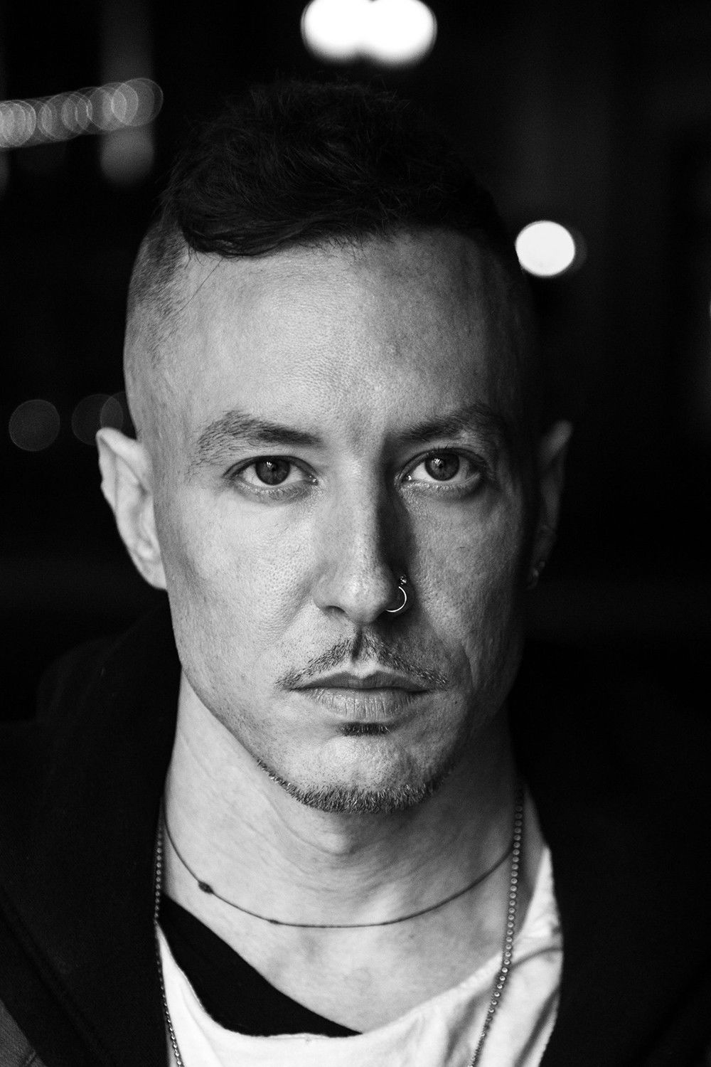 et billede af Greg Puciato