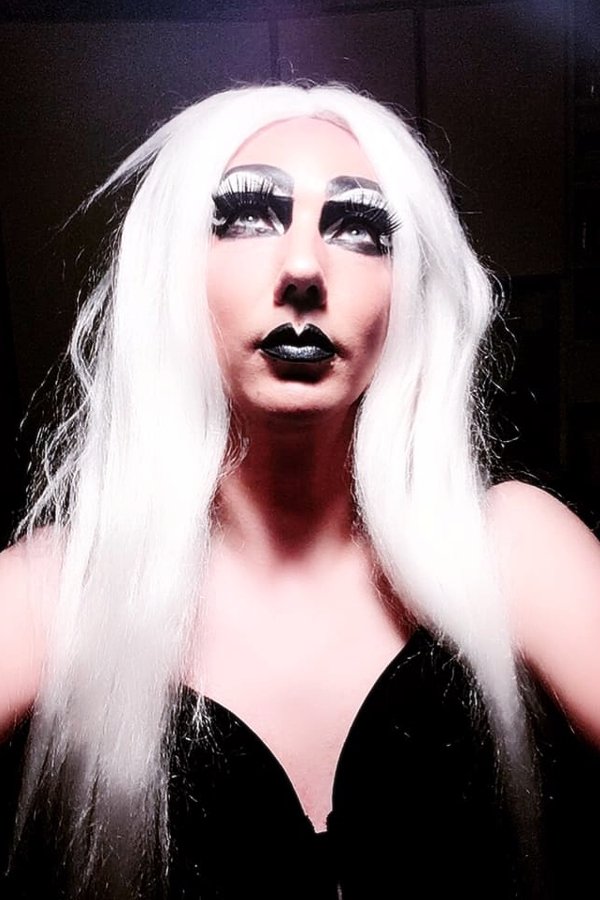 et billede af Jamie Deetz