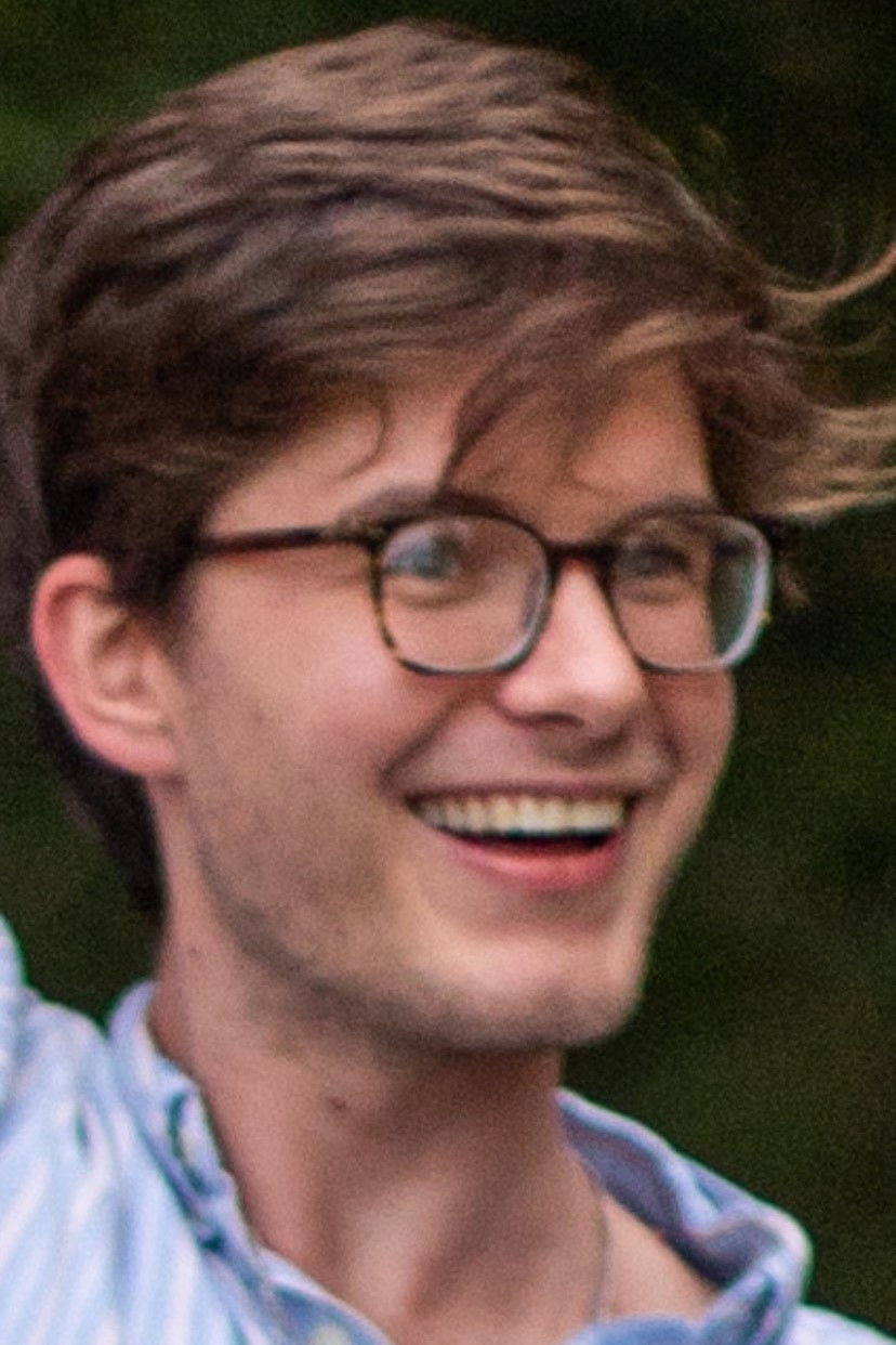 et billede af Miles Simpson-Quigley