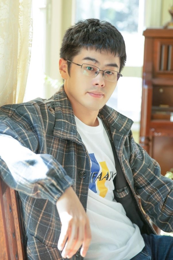 et billede af Chengyuan Li