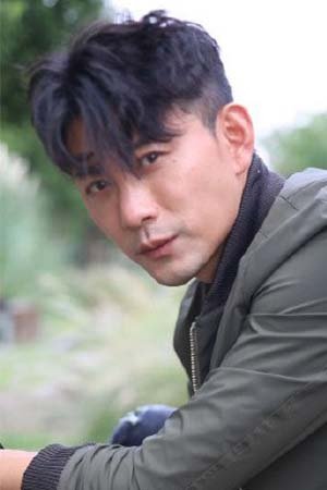 Gong Hongjia's picture in the cast