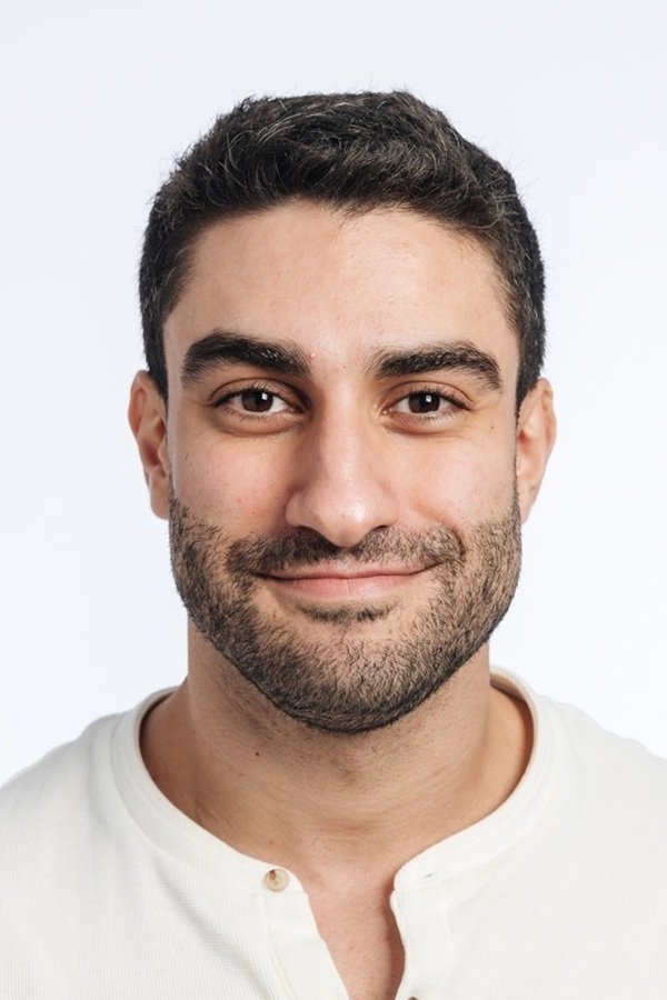 et billede af Pedram Hajigholi