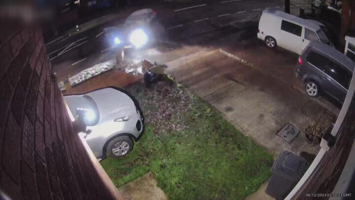 Road Wars (2022) S04E14 backdrop