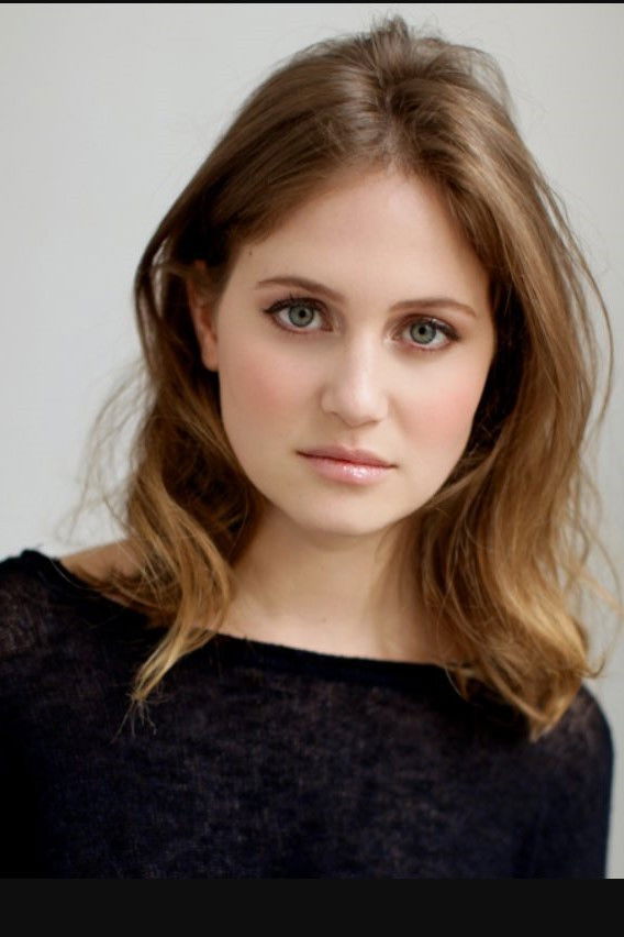 et billede af Maya Shoef