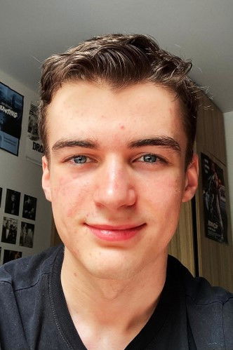 et billede af Nathan Hardy