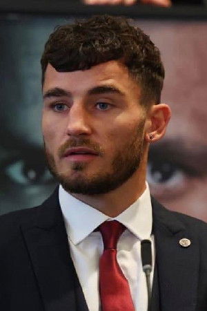 et billede af Cyrus Pattinson