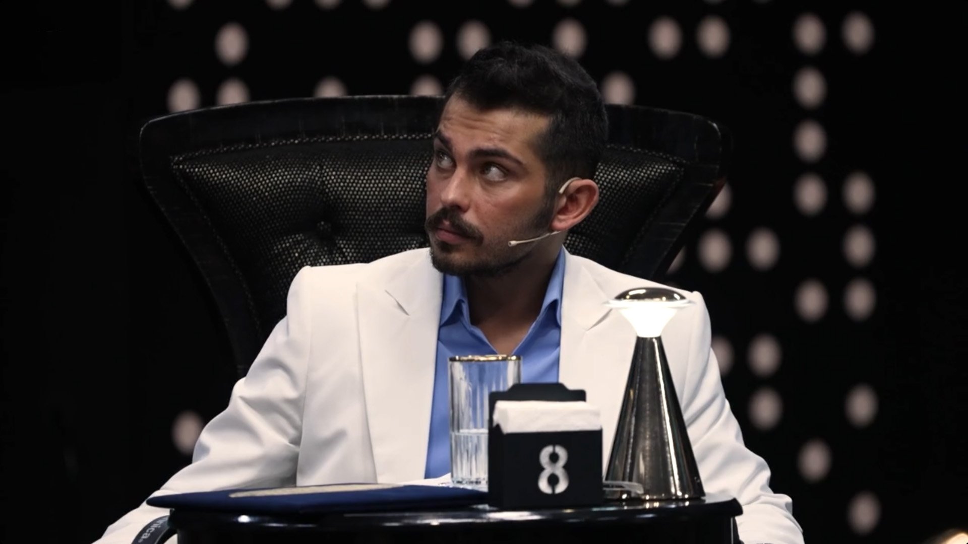الکلاسیکو; به روایت تسلا 1x9