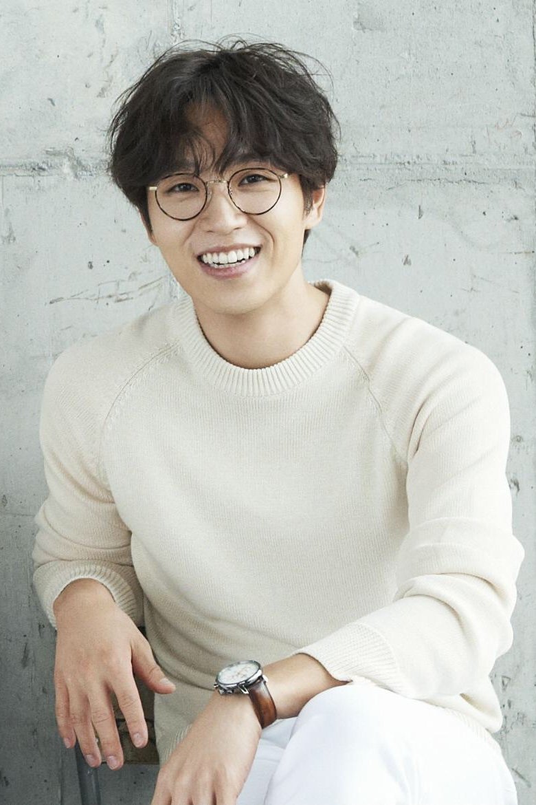 et billede af Lee Seok-hoon