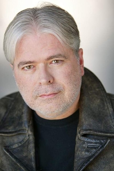 et billede af Steve Powers