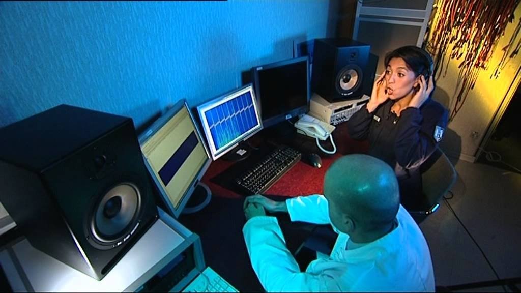 C'est pas sorcier - La police scientifique contre le crime organisé
