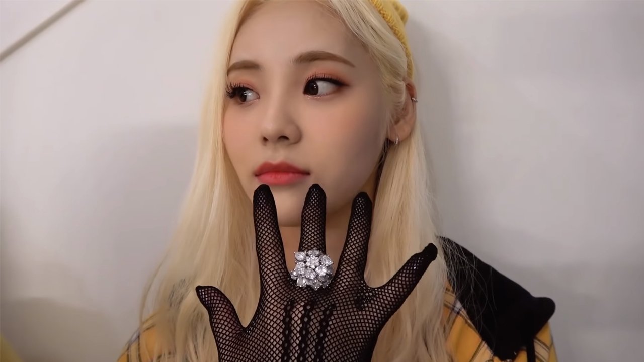 LOONA TV