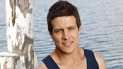 Home and Away 27x118