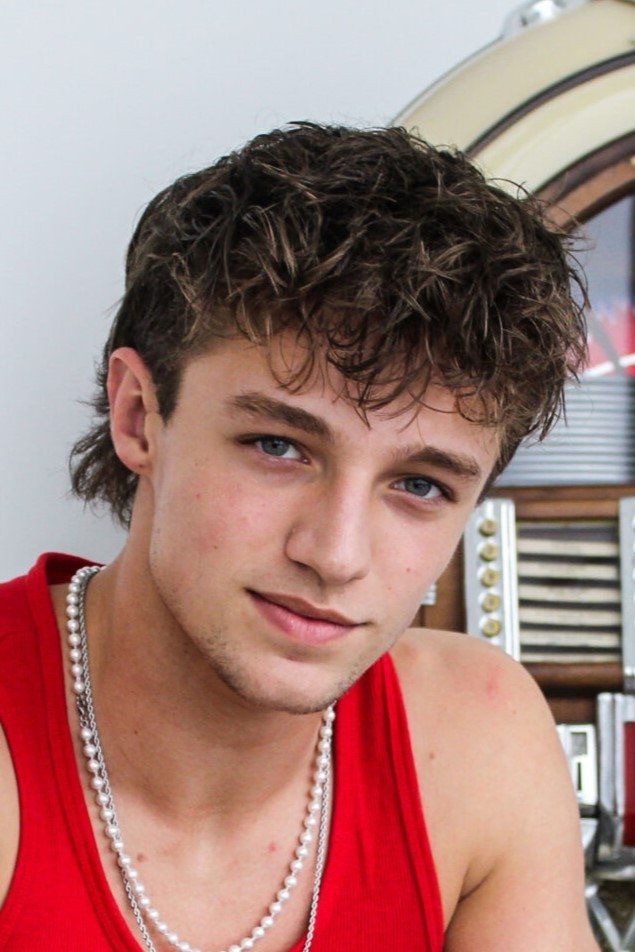 et billede af Zane Carter