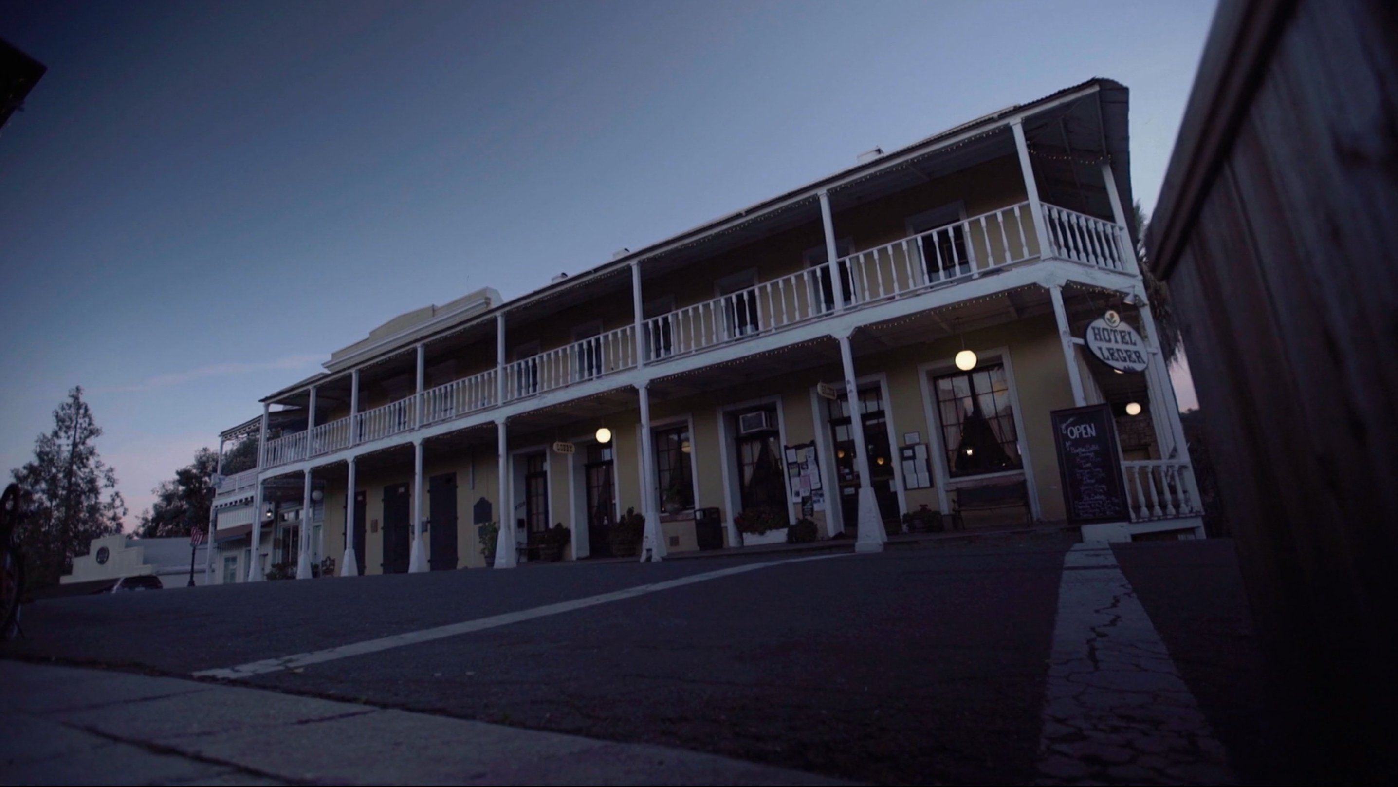 Thumbnail for Hotel Leger Season 1 Episode 4