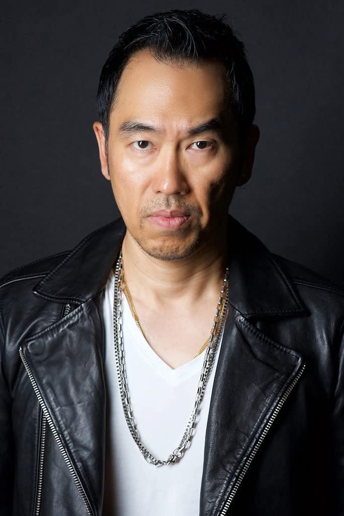 et billede af Bruce Baek