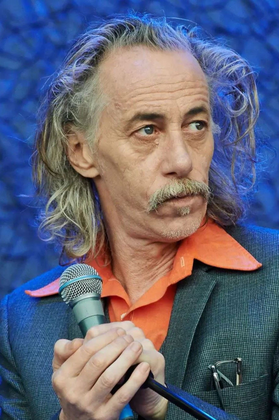 et billede af Conway Savage